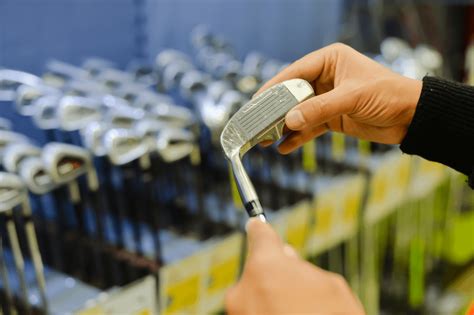 when are golf clubs the cheapest